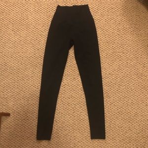 Aerie High Rush black leggings